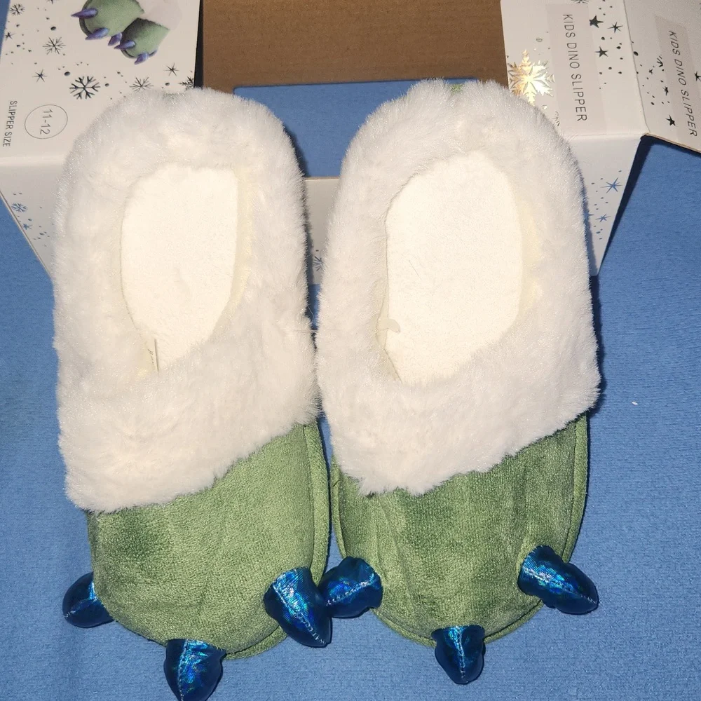 NIB Kids Dino Slippers with Blue Claws